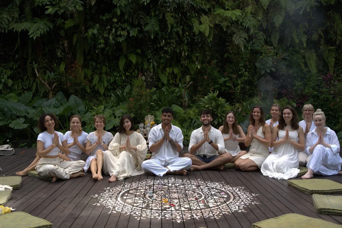 How to start meditating with a group (and why it is easier than alone), spirituality article on Sanctuary Ground